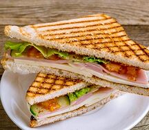 Сэндвич с ветчиной и сыром