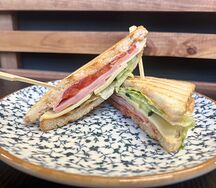 Сэндвич с ветчиной