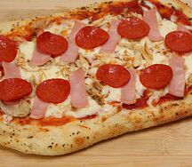 Римская пицца Мясное ассорти