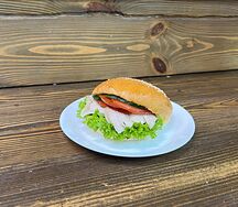 Бургер по-домашнему с курицей и овощами