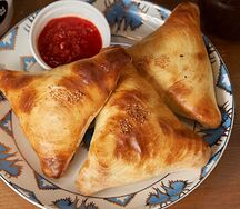 Самса с мясом халяль