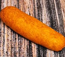 Жареная сосиска в тесте