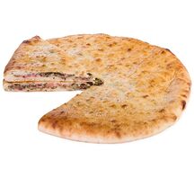Пирог с сыром и свекольными листьями