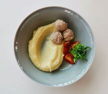 Куриные тефтельки на пару с пюре