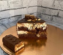 Торт Сникерс