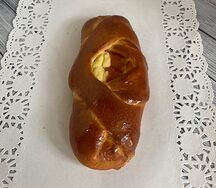 Венгерка с творогом и абрикосом