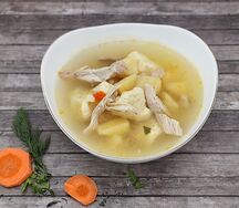 Куриный суп с клёцками