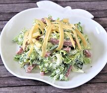 Коктейльный салат с ветчиной