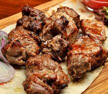 Шашлык из cвинoй шейки