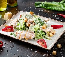 Цезарь с теплой курицей
