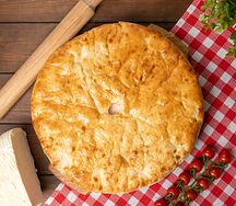 Осетинский пирог с курицей и сыром
