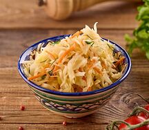 Салат из капусты и моркови