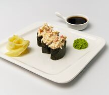 Гункан с острым крабом