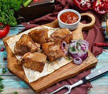 Шашлык из cвинoй шейки