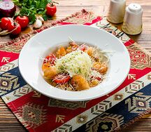 Салат цезарь с креветками