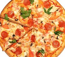 Мясная пицца Четыре сезона большая
