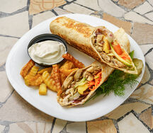 Шаверма в лаваше и морс