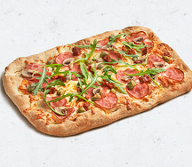 Римская пицца Итальяна с вяленными томатами и каперсами 20х30