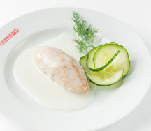 Кнели куриные в молочном соусе