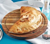 Кальцоне с яблоком и корицей