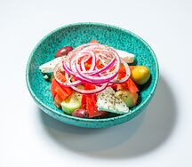 Греческий салат Хорьятики (малая порция)