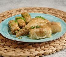 Ассорти из греческих сладостей