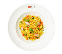 Жареный рис с курицей (210 гр)