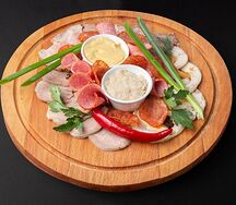 Ассорти мясное