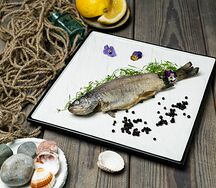 Форель с овощами