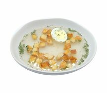Куриный бульон с яйцом