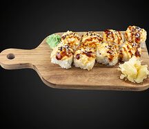 Запечёный ролл с кальмаром и тамаго