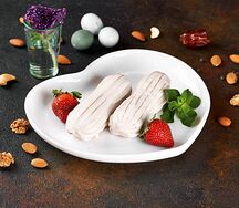 Эклер в белом шоколаде