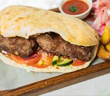 Люля из баранины в лепешке