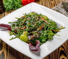 Теплый салат из куриной печени