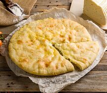 Пирог с сыром и зелёным луком Кадындзджын