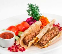 Сочный люля-кебаб в тандырном лаваше