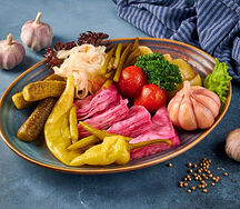 Ассорти домашних солений