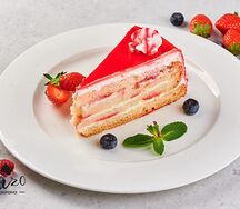 Клубничный бисквит