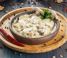 Куриное филе с шампиньонами в сливочном соусе