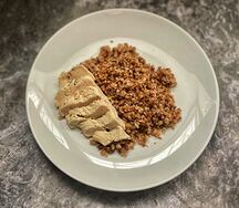 Гречка с куриной грудкой