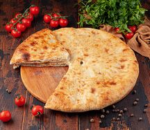 Осетинский пирог с картофелем и грибами