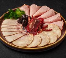 Мясная тарелка