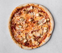 Пицца с цыпленком и вялеными томатами