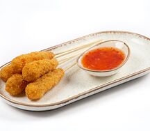 Тигровые креветки в кляре с соусом Сладкий чили