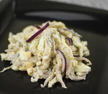 Салат из кальмаров