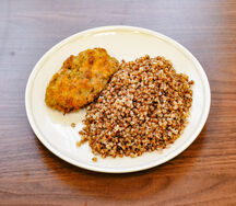 Котлеты домашние с гарниром на выбор 