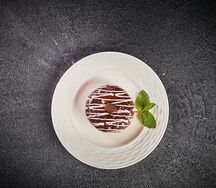 Пончик шоколадный