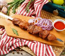 Шашлык из cвинoй шейки