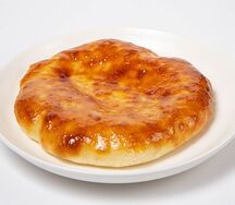 Пирог с мясом и сыром