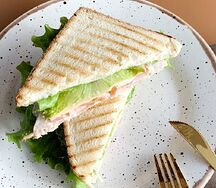 Тост с курицей и сыром
